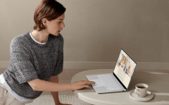 <b>层布局设想、抗反射涂层、3.5倍对比度（ACR）加</b>